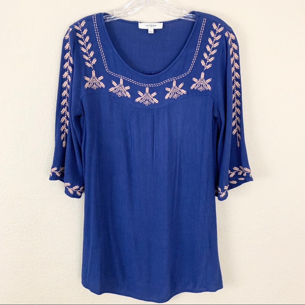 UMGEE Embroidered Tunic Top